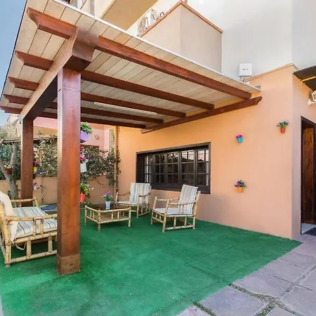 Villetta Caposchiera Con Giardino A *