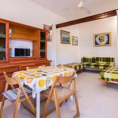 Villetta Caposchiera Con Giardino A Villa *