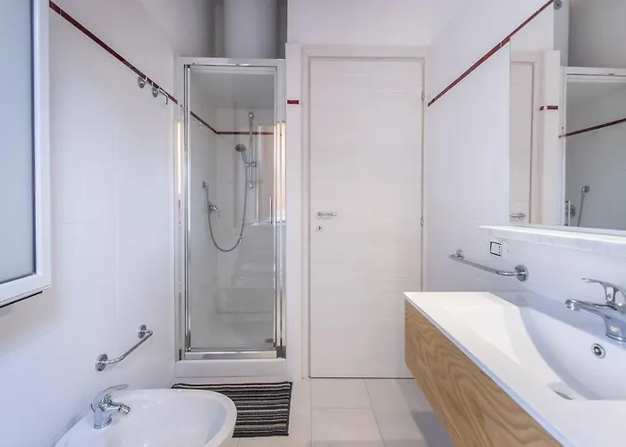 Villetta Caposchiera Con Giardino A * Villasimius